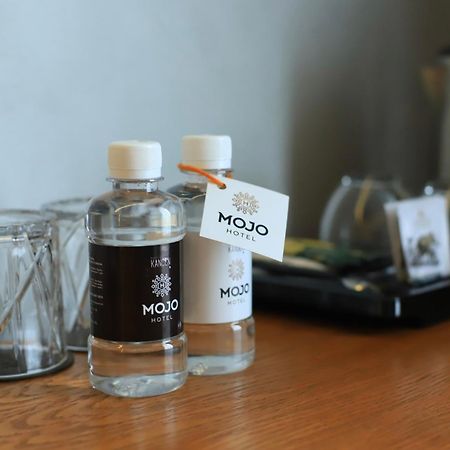 לוצק Mojo Hall Hotel מראה חיצוני תמונה
