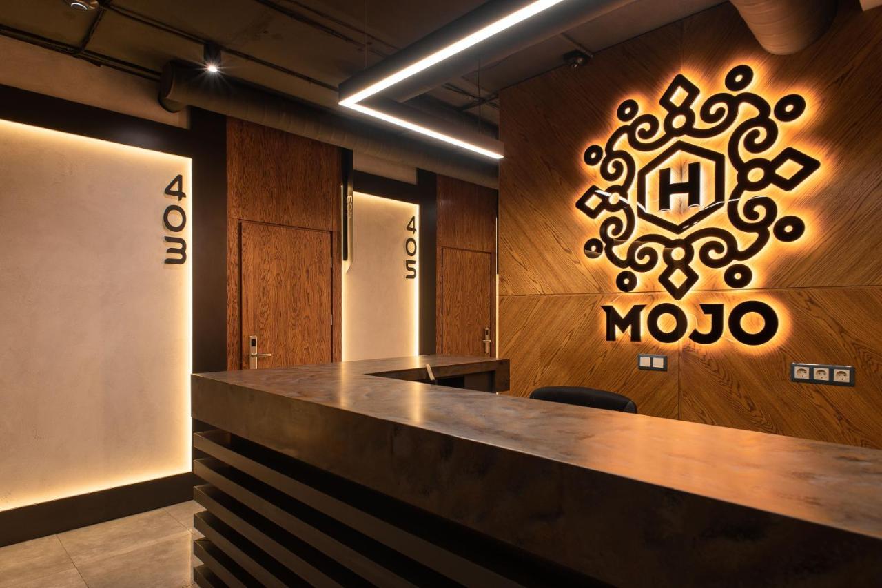 לוצק Mojo Hall Hotel מראה חיצוני תמונה