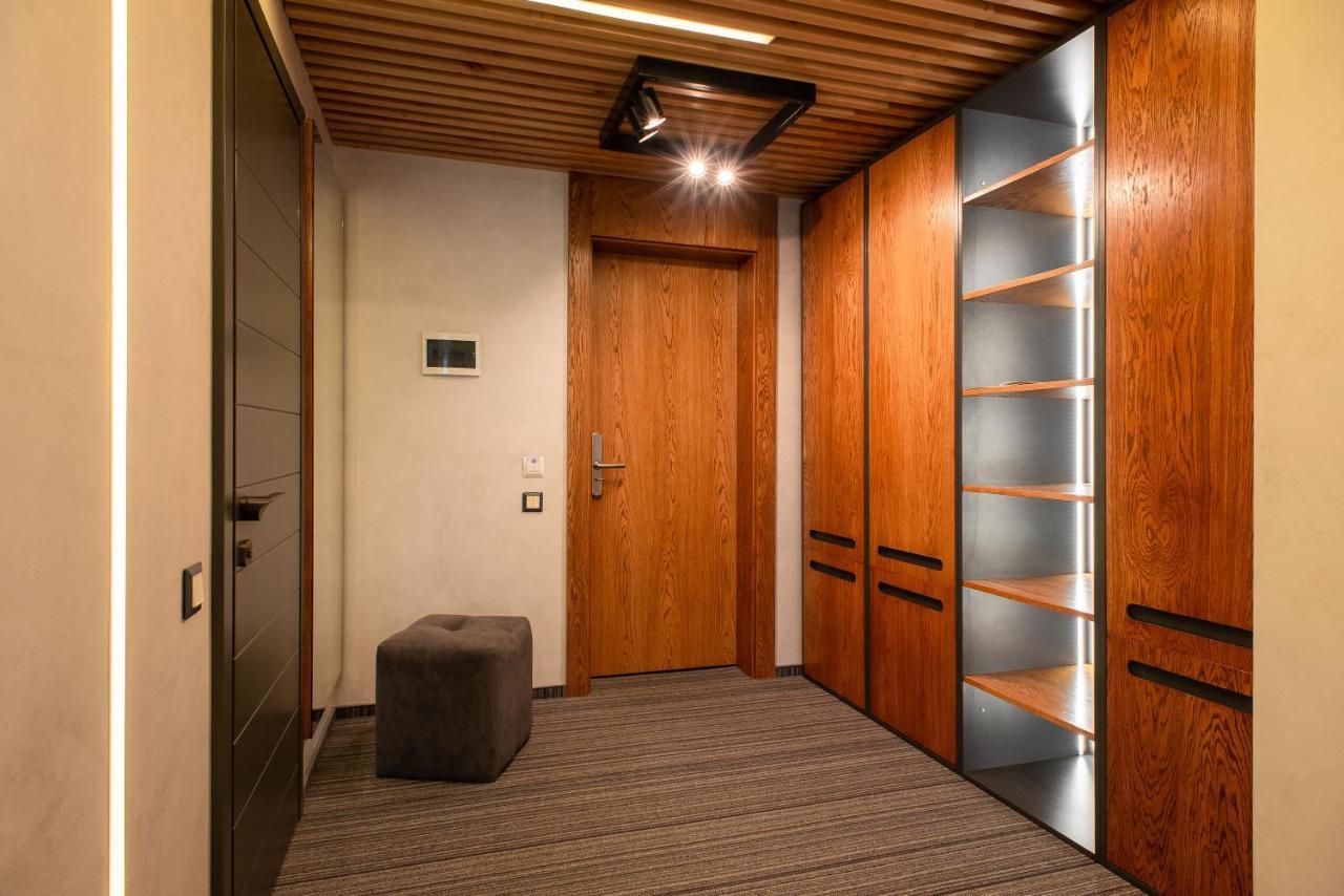 לוצק Mojo Hall Hotel מראה חיצוני תמונה