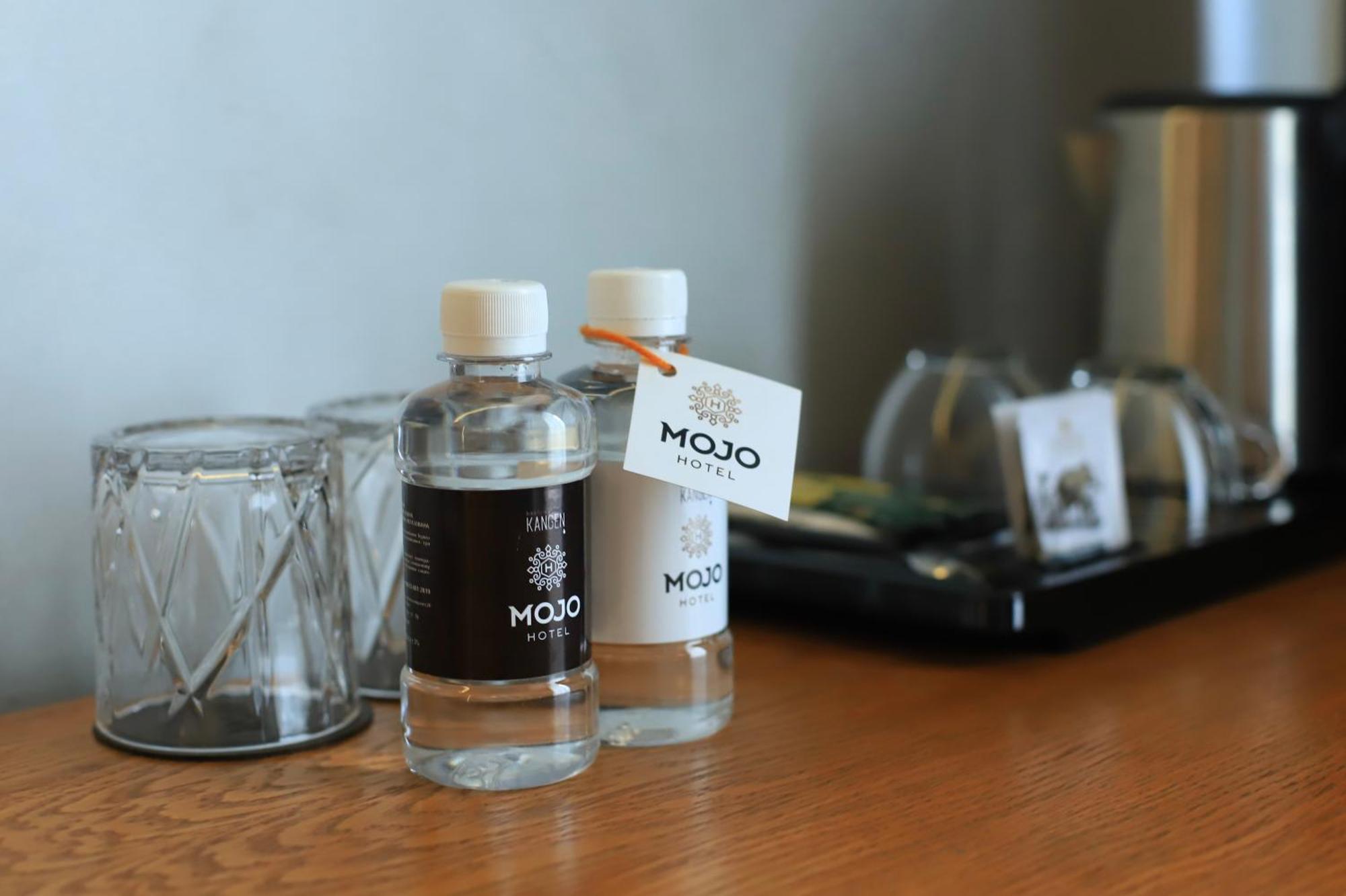 לוצק Mojo Hall Hotel מראה חיצוני תמונה